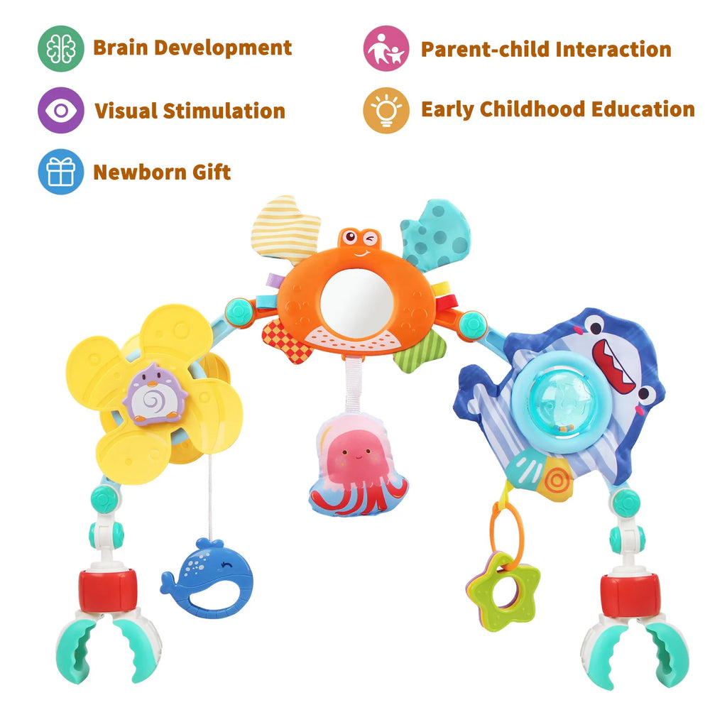 Arche d'activités bébé - détail des jouets suspendus